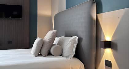 AV Hotel Milano