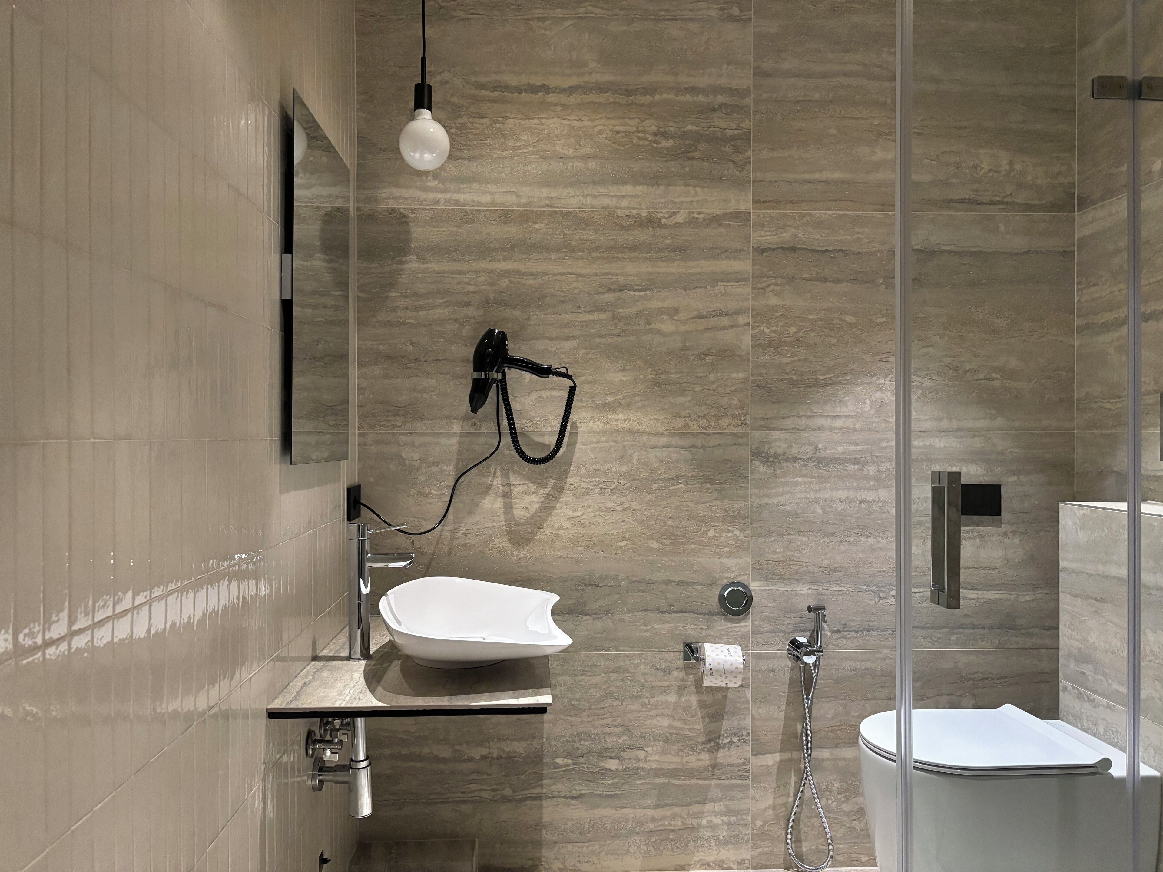 family room | in-room safe, desk, soundproofing, free wifi