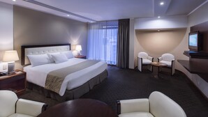 Suite - Akros by Bluebay (Quito)