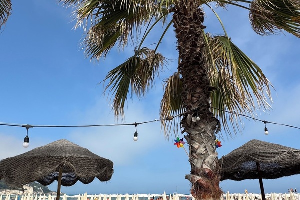 Beach bar