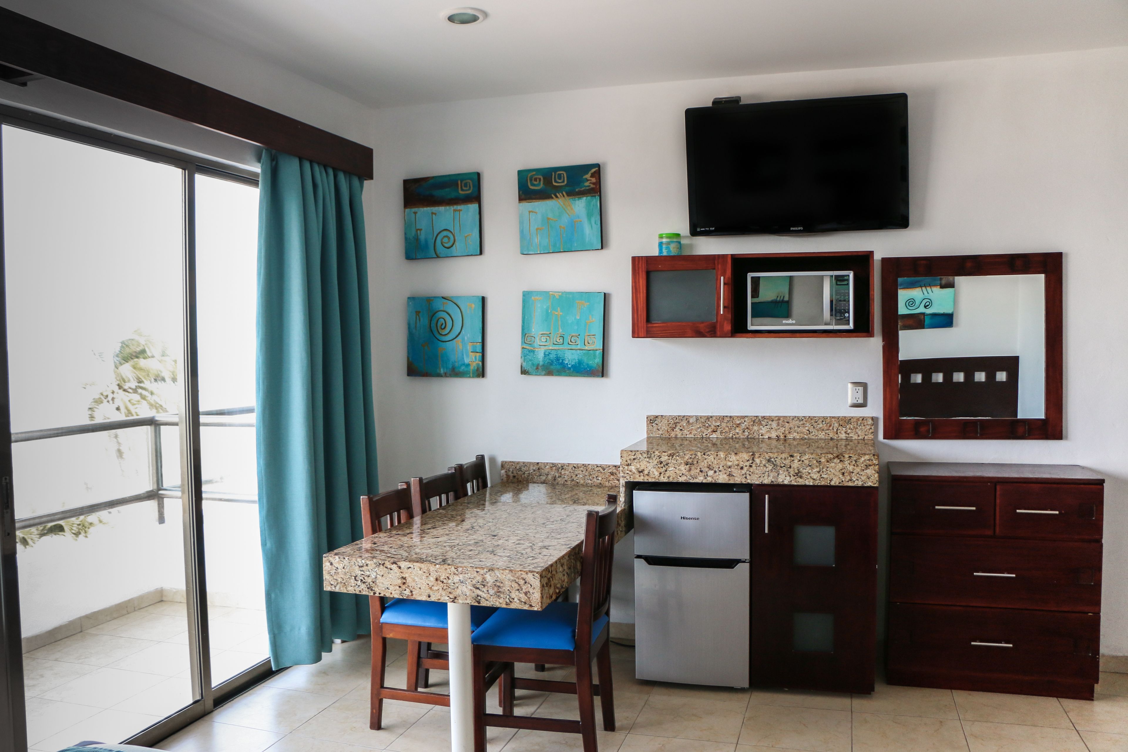 Suite estudio, 2 camas matrimoniales | Wifi gratis y ropa de cama 