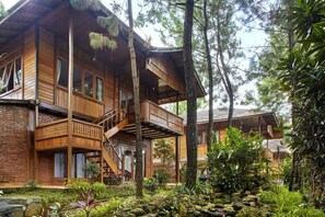 Exterior detail - Jambuluwuk Convention Hall & Resort Puncak (Ciawi)