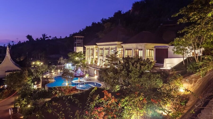 Jambuluwuk Convention Hall & Resort Batu