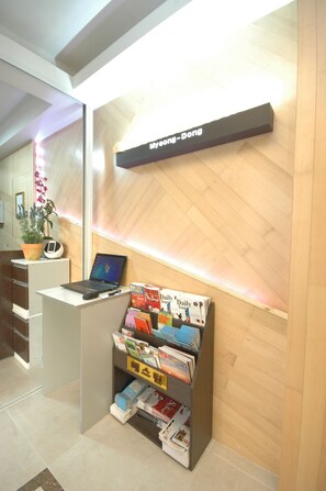 Lobby - Vestin Villa Myeong-dong Guest House (Seoul)