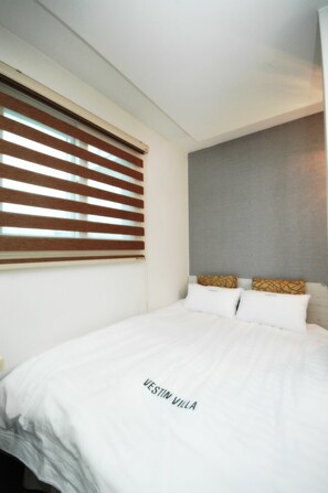 Blackout curtains, rollaway beds, free WiFi - Vestin Villa Myeong-dong Guest House (Seoul)