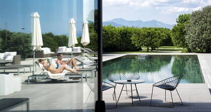 Zash Country Boutique Hotel