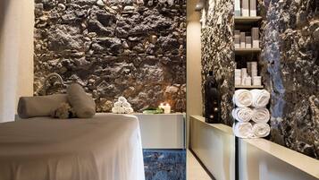 Espace de soins pour les couples, sauna, bain Ă remous, hammam, hammam