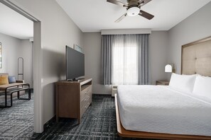 Premium bedding, in-room safe, desk, iron/ironing board - Homewood Suites by Hilton Midland, TX (Midland)