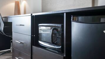 Standard Room, 2 Queen Beds, Non Smoking | 1 bedroom, premium bedding, down comforters, desk