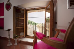 Wi-Fi de cortesia, roupa de cama