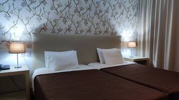 In-room safe, free WiFi