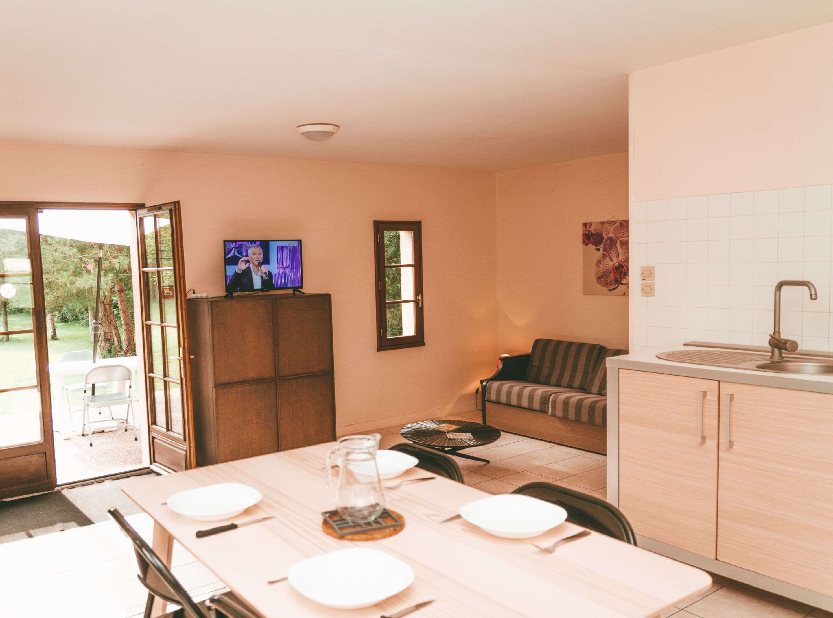 Villa, 2 slaapkamers (for 6) | Verduisterende gordijnen, een strijkplank/strijkijzer