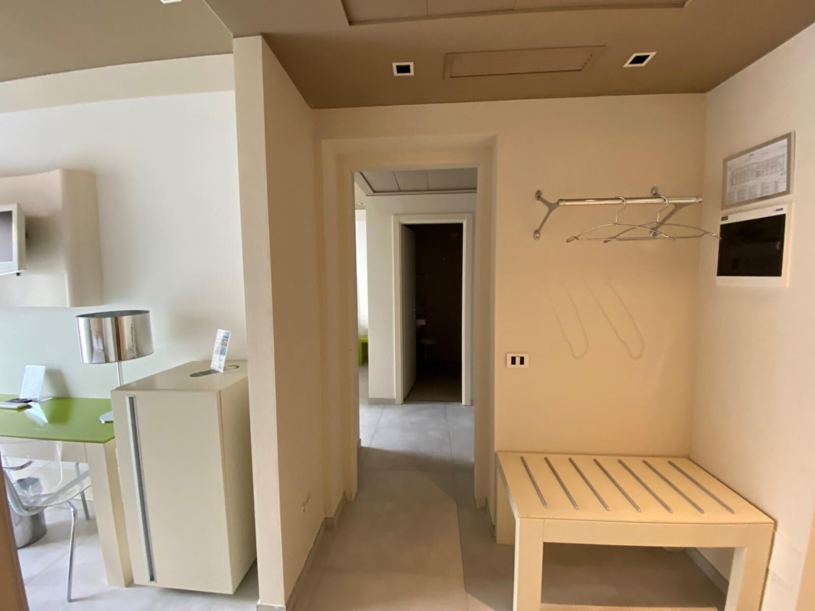 basic quadruple room | interior