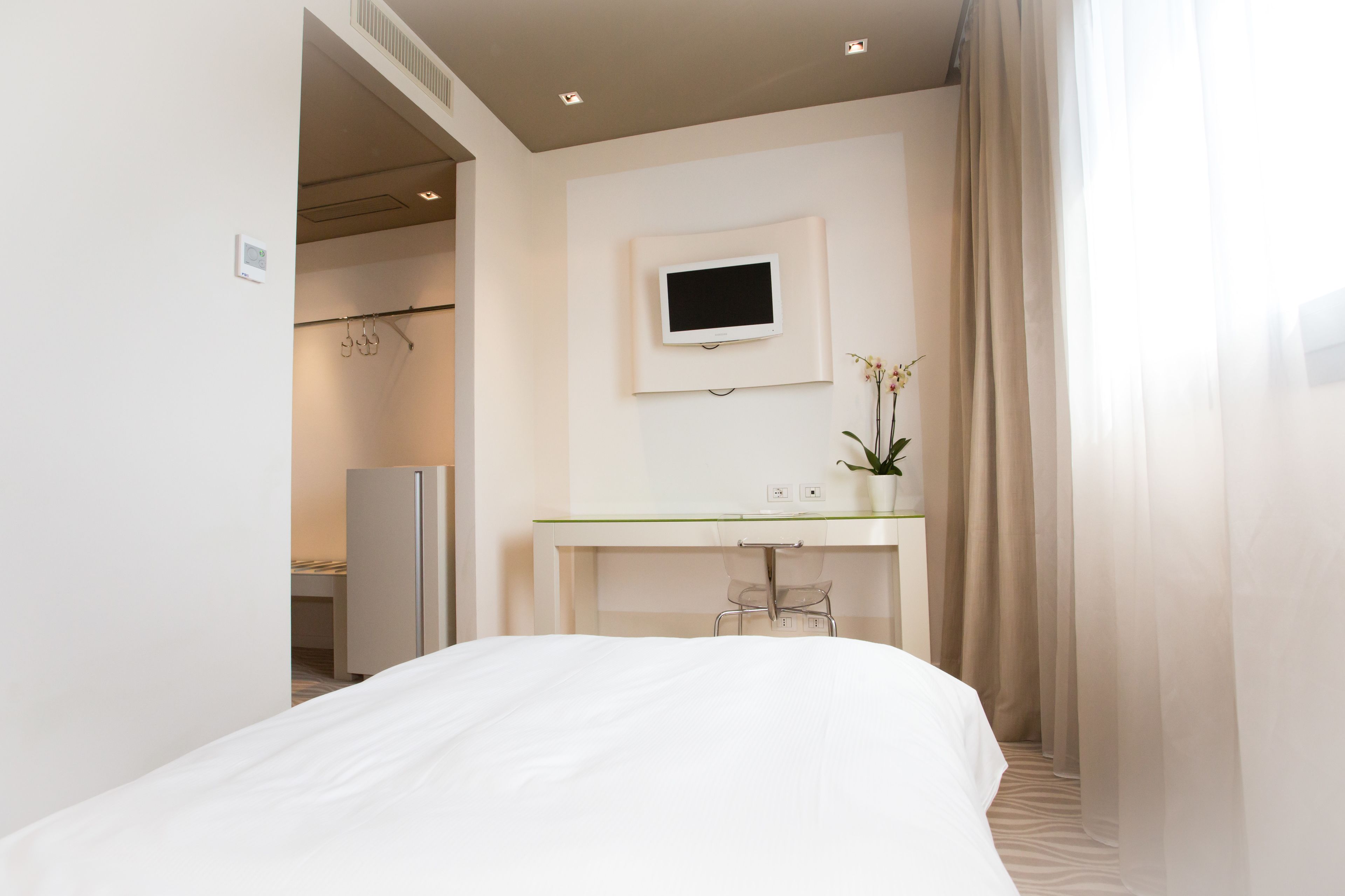 Couette en duvet d'oie, minibar, coffres-forts dans les chambres, bureau