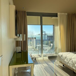 Superior Room | Teres/patio