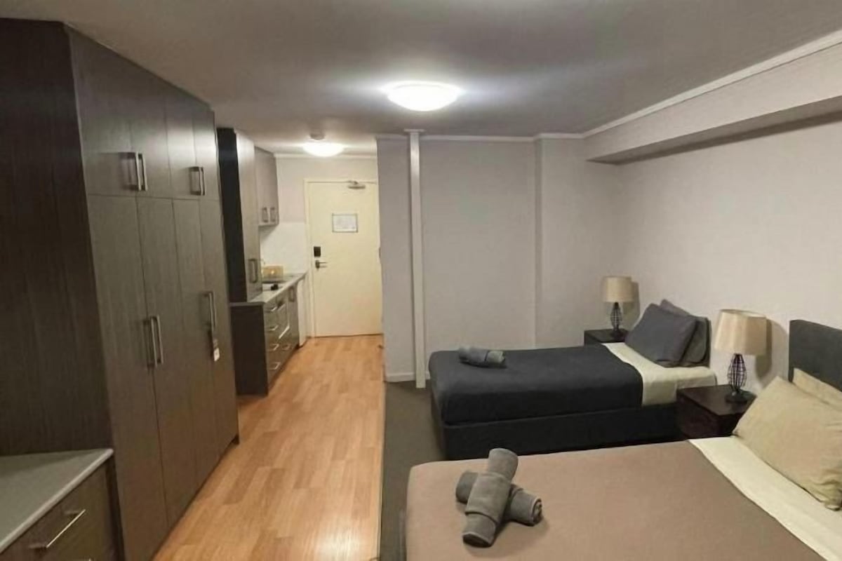 In-room safe, desk, WiFi (free), bed sheets