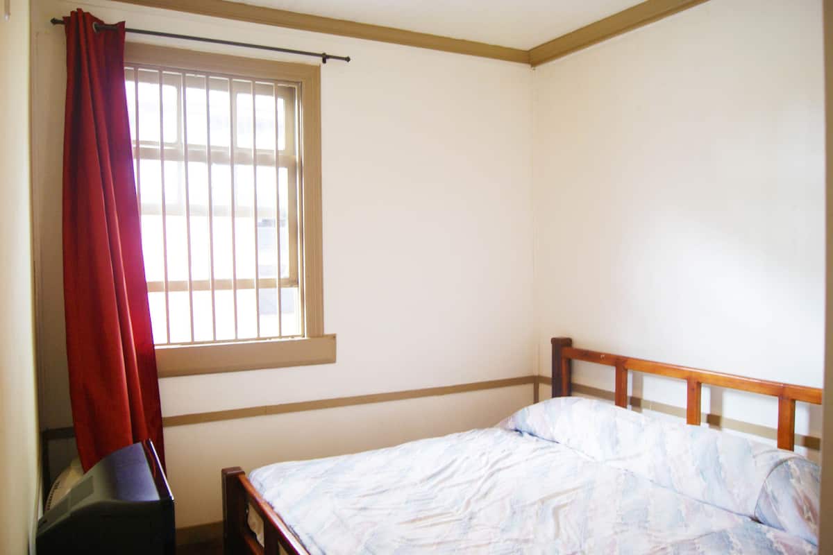 Habitación doble Deluxe, 1 habitación | Espacio para trabajar con laptop y wifi gratis