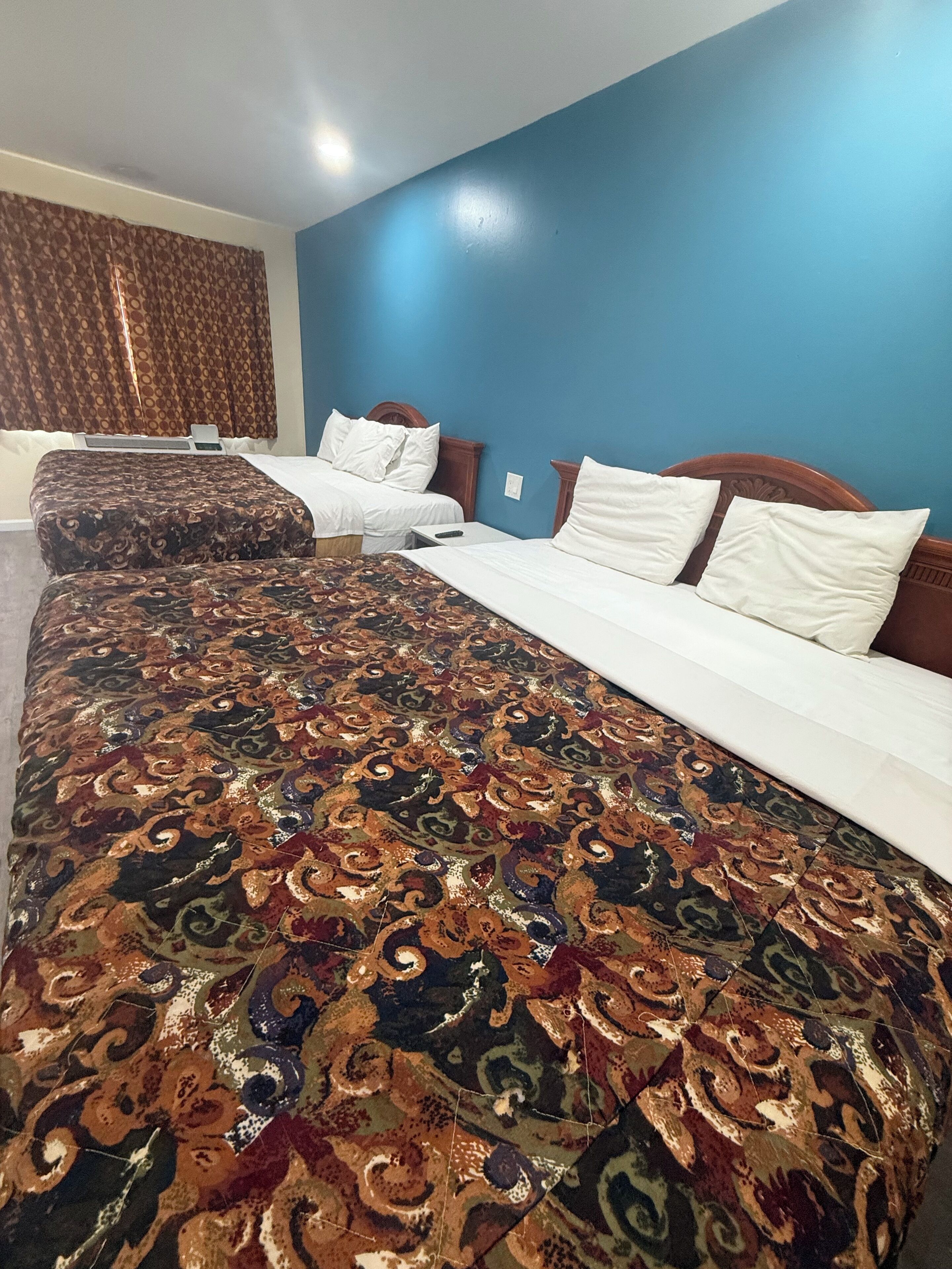 스탠다드룸, 금연 | 고급 침구, 오리/거위털 이불, 필로우탑 침대, 책상