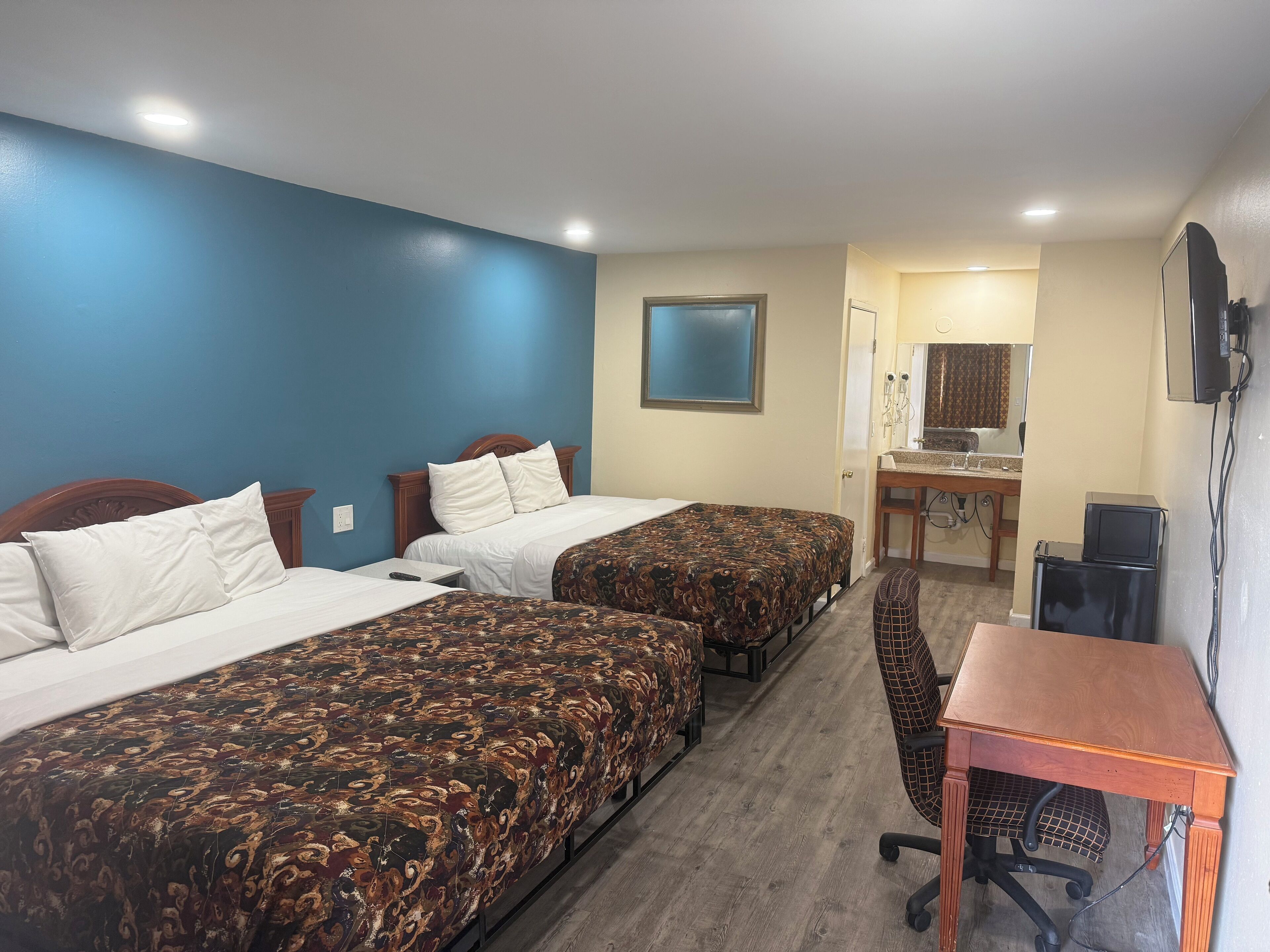 Habitación estándar, para no fumadores | Ropa de cama de alta calidad, edredón y camas con pillow-top 