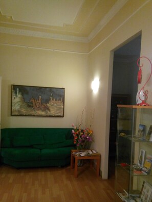 Sala de estar en el lobby
