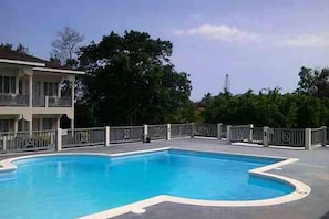 Piscine extérieure