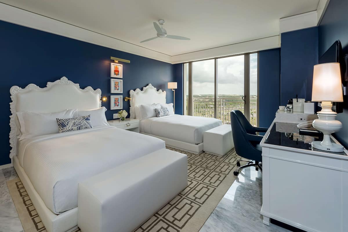 1 quarto, roupas de cama antialérgicas, cofres nos quartos, escrivaninha