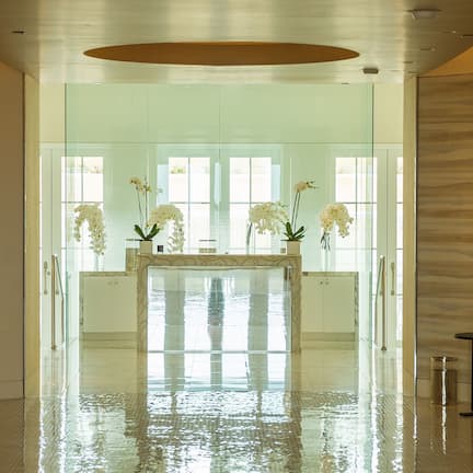 Sauna, steam room, body treatments, aromatherapy, hot stone massages