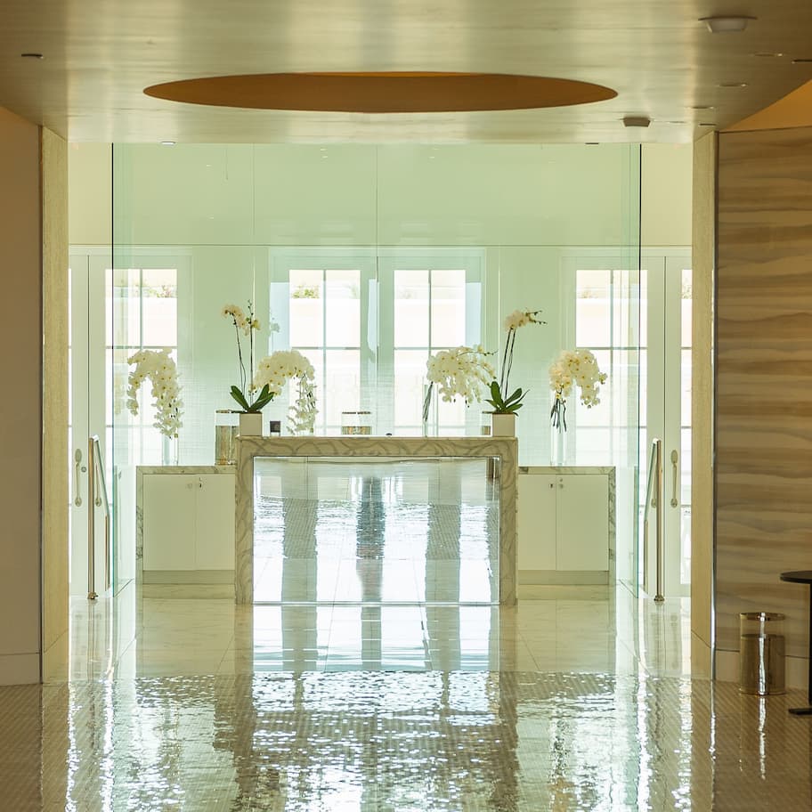 Sauna, steam room, body treatments, aromatherapy, hot stone massages