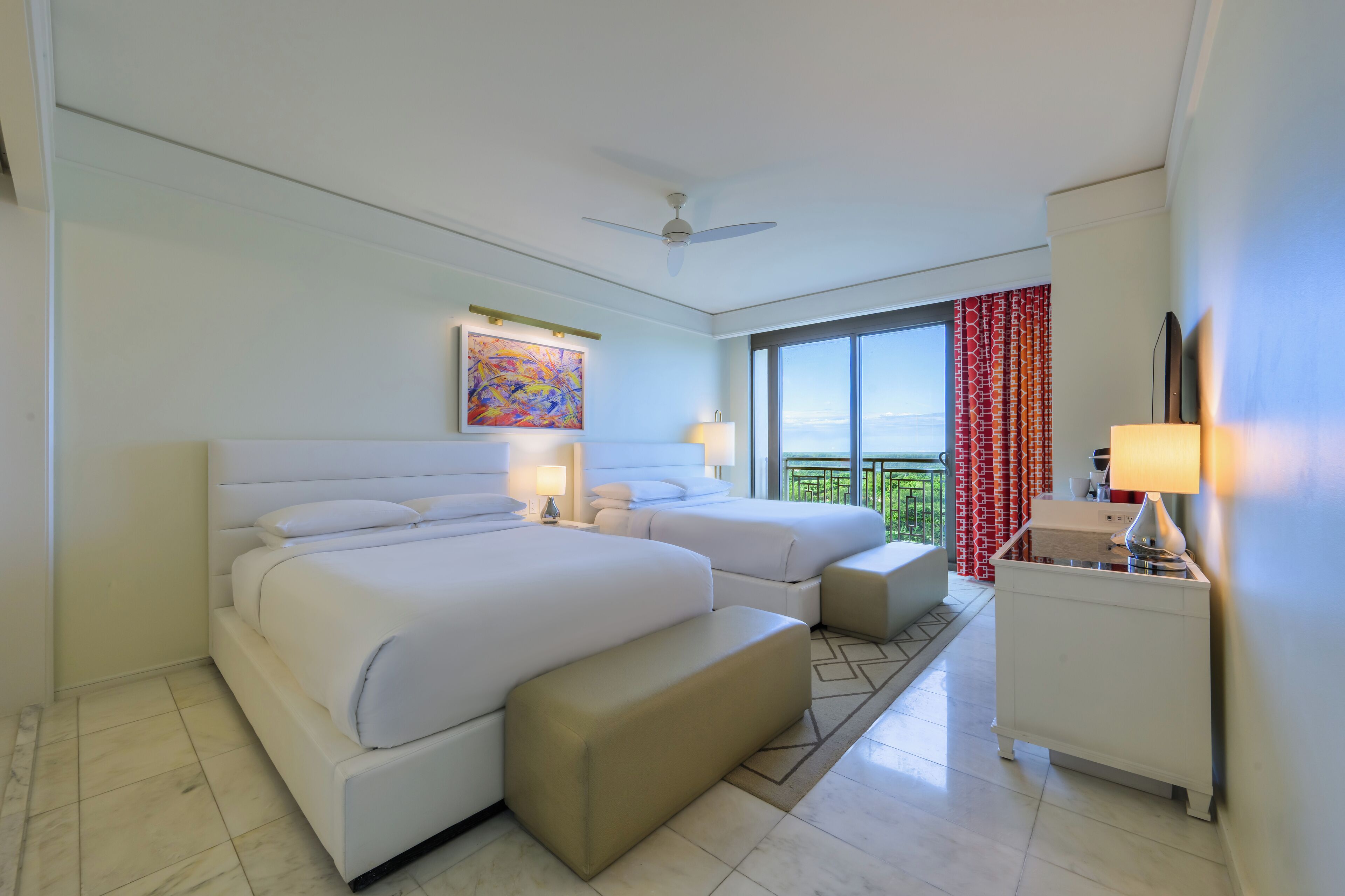 1 habitación, ropa de cama hipoalergénica y minibar 