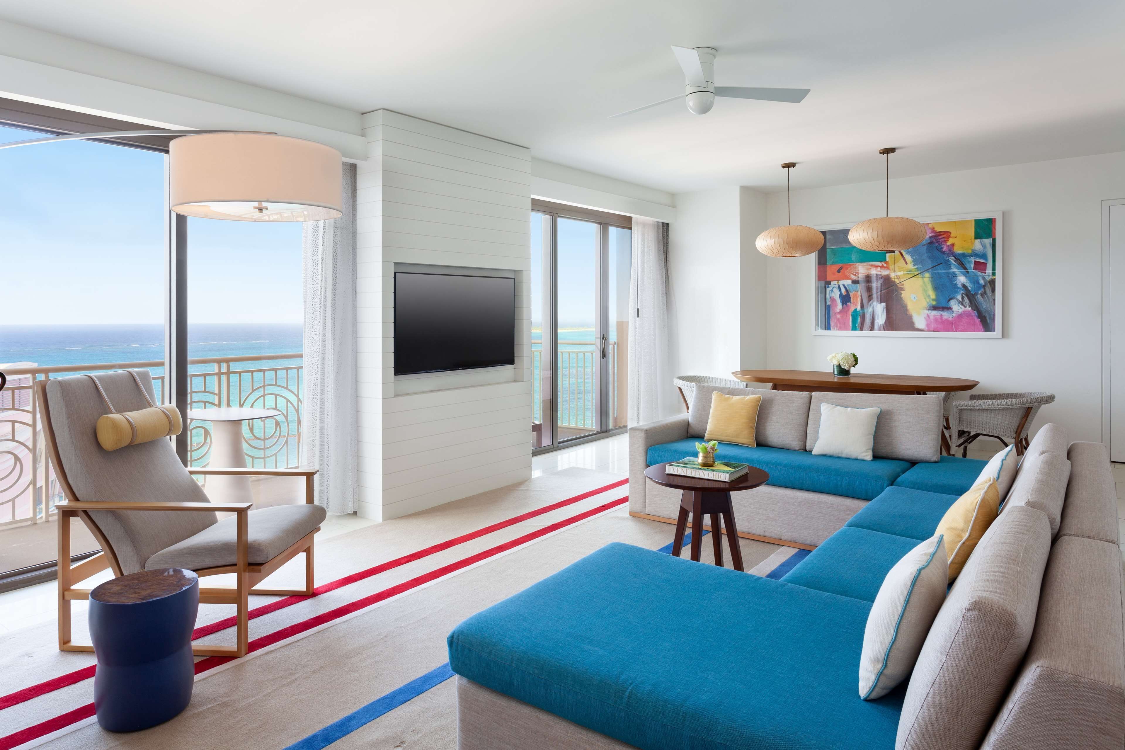 1 bedroom, hypo-allergenic bedding, minibar, in-room safe