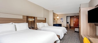 Holiday Inn Express & Suites Lantana by IHG