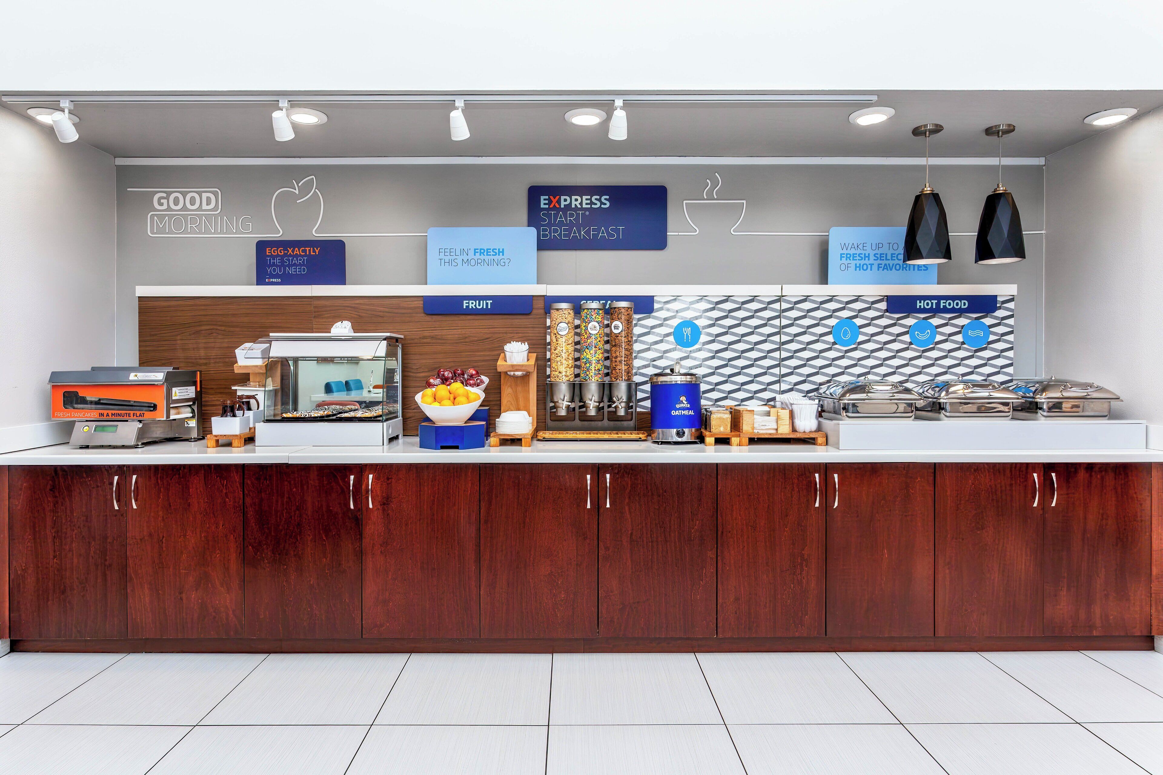 Free buffet breakfast 