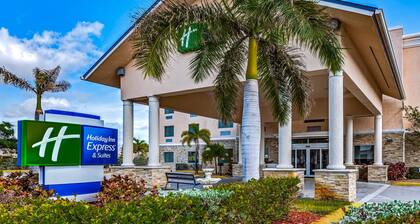 Holiday Inn Express & Suites Lantana by IHG