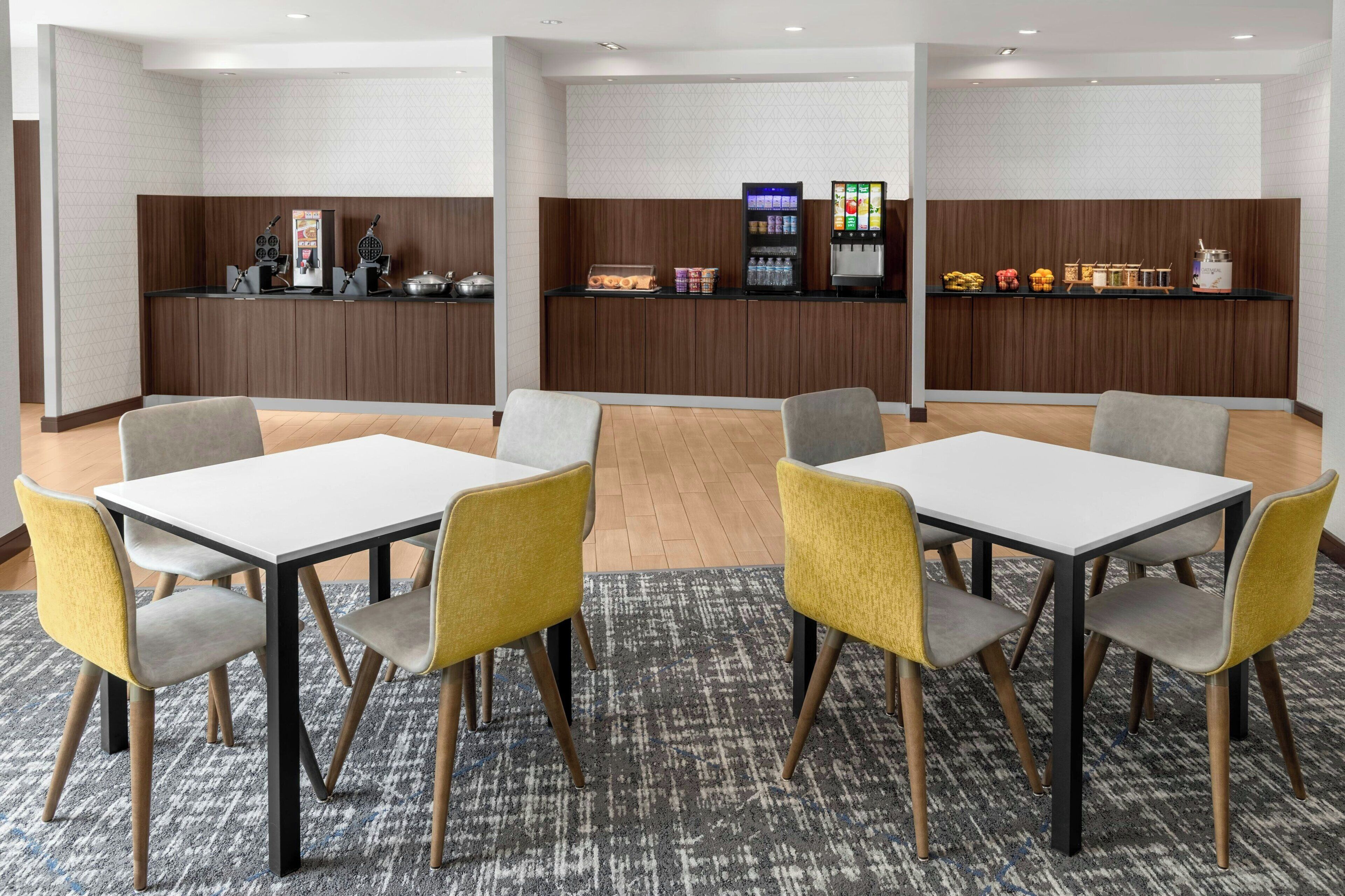 free buffet breakfast