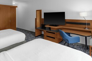 In-room safe, iron/ironing board, free WiFi, bed sheets - Fairfield Inn & Suites Calhoun (Calhoun)