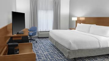 Room, 1 King Bed | In-room safe, iron/ironing board, free WiFi, bed sheets