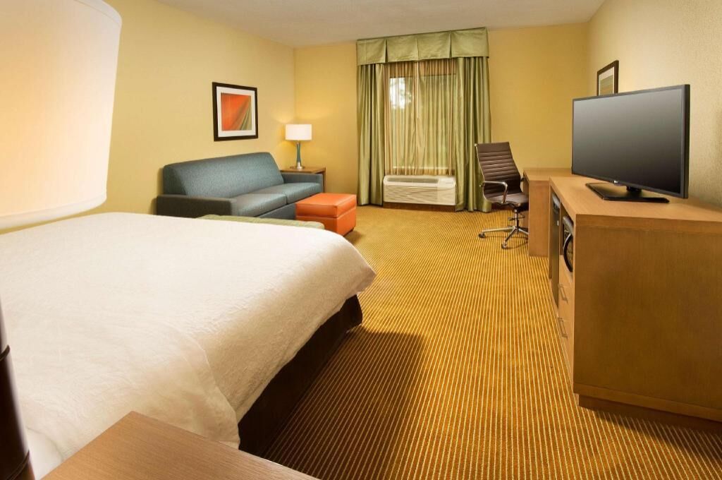 Blackout curtains, free WiFi, bed sheets