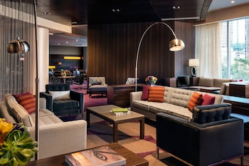 Breakfast and dinner served, American cuisine at Residence Inn Los Angeles L.A. LIVE