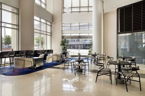 Lobby - Residence Inn Los Angeles L.A. LIVE (Los Angeles)