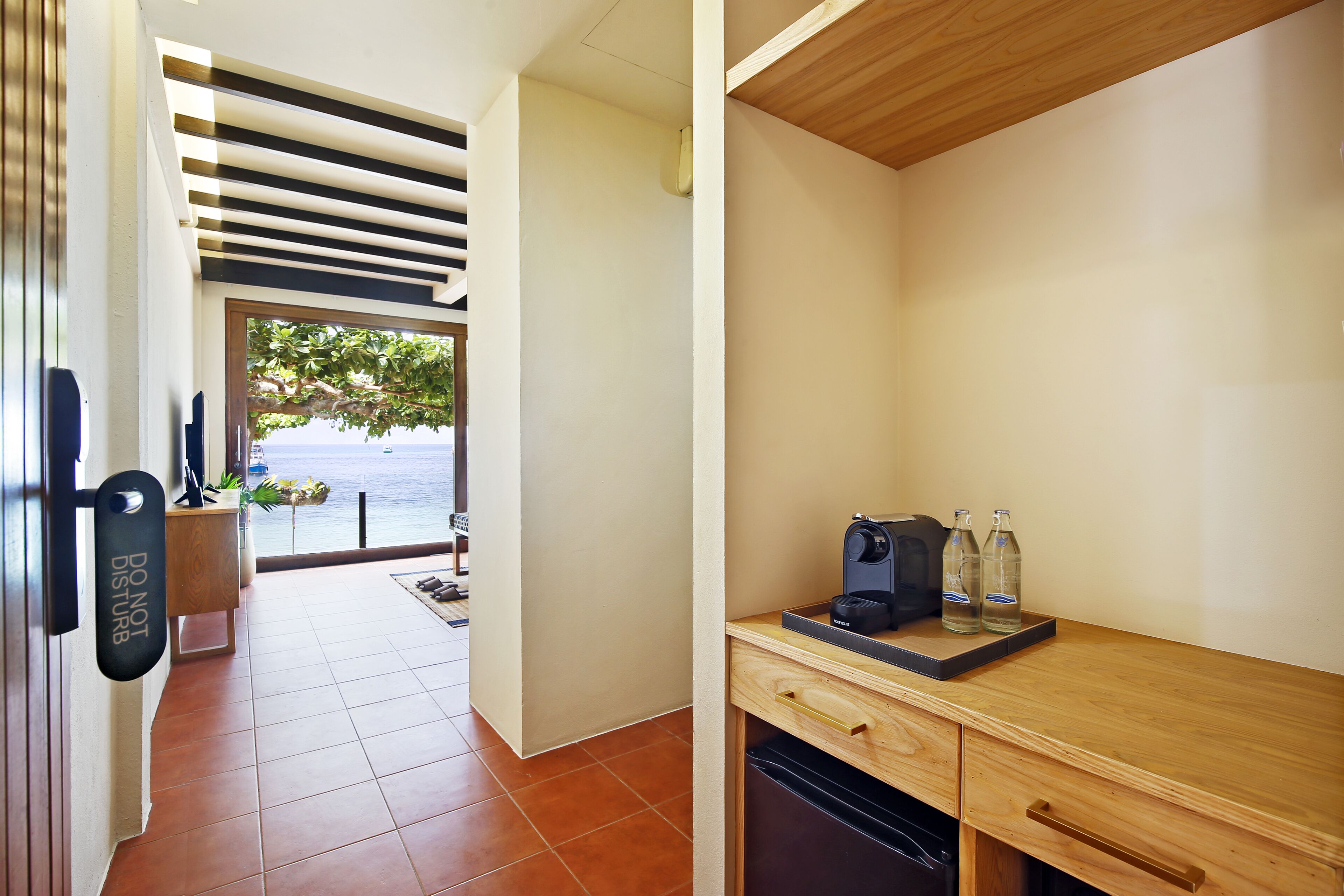 deluxe double room, 1 king bed, balcony, sea view | egyptian cotton sheets, premium bedding, pillow-top beds, in-room safe