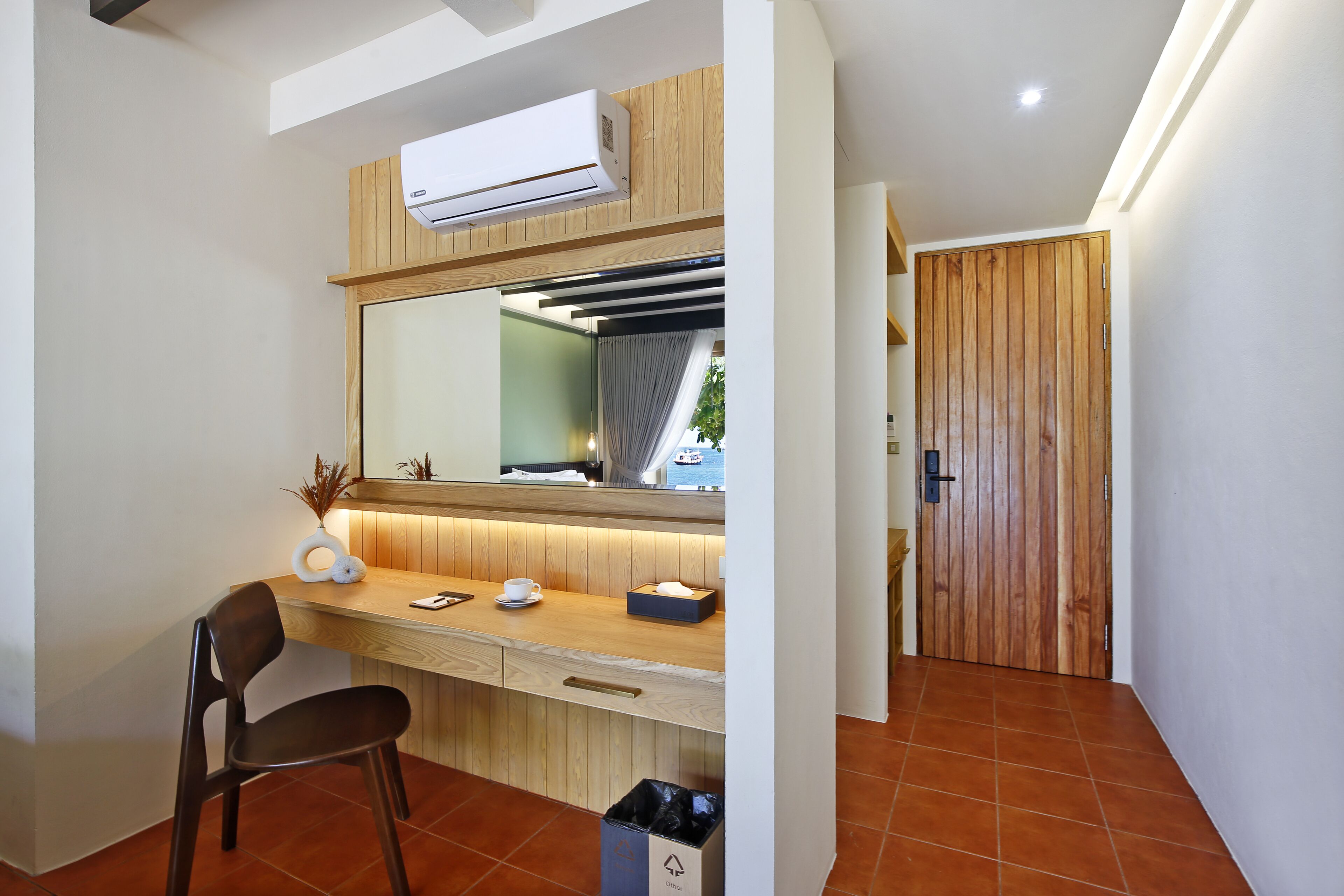 deluxe double room, 1 king bed, balcony, sea view | egyptian cotton sheets, premium bedding, pillow-top beds, in-room safe