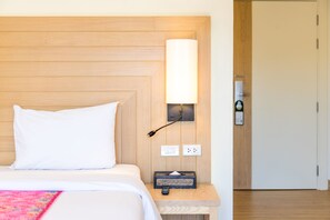 Deluxe Room, Balcony | Minibar, desk, blackout curtains, free WiFi - Baan Suwantawe (Phuket)