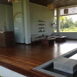 Aromatherapy, hot stone massages, body scrubs, facials, reflexology
