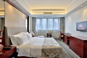 ตู้นิรภัยในห้องพัก, โต๊ะทำงาน, พื้นที่ทำงานแบบใช้แล็ปท็อป