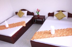 Individually decorated, individually furnished, desk, iron/ironing board - Home Sweet Home Guest House (Siem Reap)
