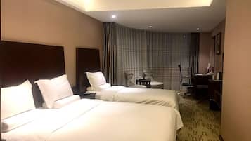 Minibar, in-room safe, desk, blackout drapes