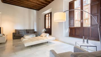 Superior appartement, 1 slaapkamer | Een bureau, geluiddichte muren, gratis babybedden, gratis wifi