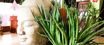 Ta Som Guesthouse & Tour Services