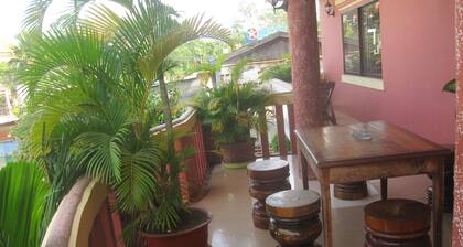 Ta Som Guesthouse & Tour Services