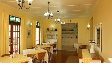 Free daily full breakfast